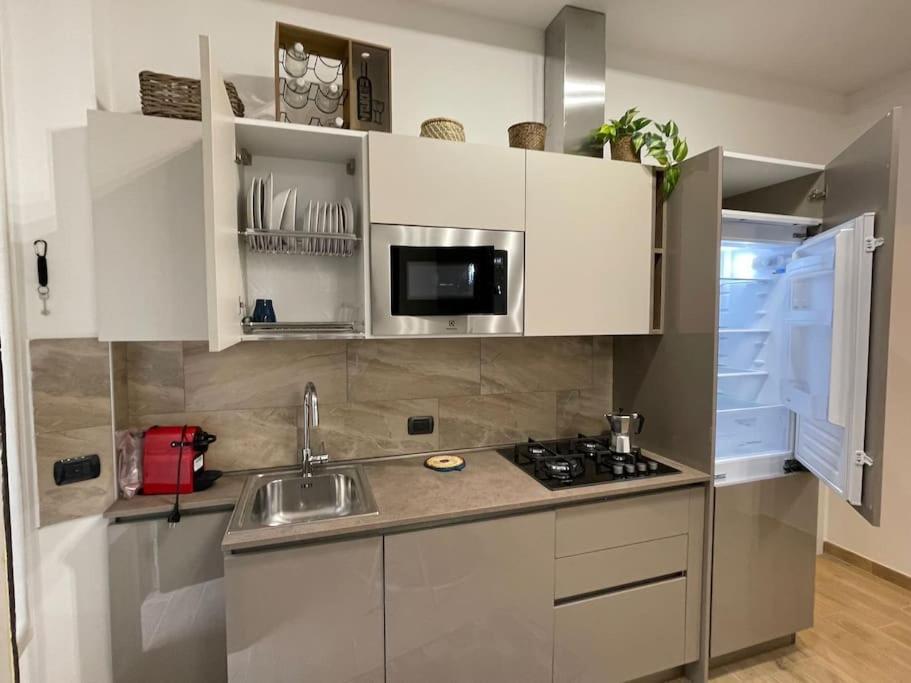 Nel Quartiere Bayres Suite Completamente Rinnovata Milan Exterior photo